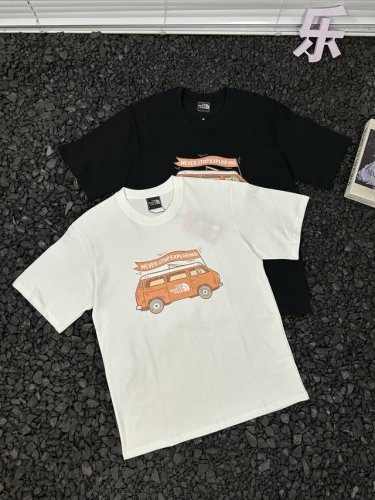 北面The North Face宽松休闲纯色时尚百搭胸前旅行小车印花Logo套头圆领透气短袖T恤 男女同款 向往自由旅行却暂时无法启程？北面这款纯色短袖T恤，用