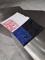 品牌：纪梵*希 价格p： 颜色：白色 黑色 尺码：M-3Xl 介绍；2025春夏新款男士短袖T恤，都市休闲风格，极具设计感的一款单品，顶级外商客供定制棉面料，上