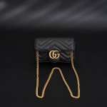 440 Gucci古驰Guc Gg Marmont Mini 超迷你马蒙链条包 #原单品质 销量王本尊，黑色绝对是最受欢迎的颜色，不分季节不分场合，想怎么搭配就