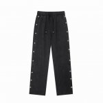 chrome Hearts Ch克罗心水洗拼接排扣拖地裤男女款 顶级版本 这款不管搭配什么都好看 宽松版 看似很低调的直筒裤 但上身效果却很惊艳 真的是好看且百