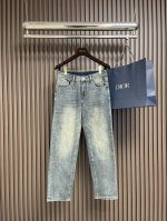 p270Arcteryx 始祖鸟2025Ss早春新品重工水洗牛仔裤，品味与价值共享！上身穿着非常舒适．低调不失奢华．穿出去非常有档次！定制弹力牛仔面料，经典原版