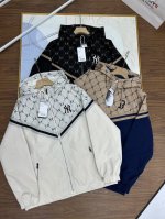 220，顶级版本！！市场最高版本随意对比Mlb拼接色防风连帽外套情侣男女同款 25Ss早春情侣款 钻石老花与纯色拼接的完美碰撞。打破传统套装的刻板印象，加入老花