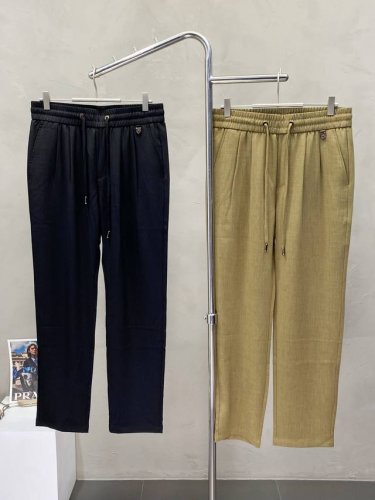 louis Vuitton路易威登独家专供新款春夏休闲裤 高端版本！专柜定制面料 透气舒适度高，细节无可挑剔，品牌元素设计理念，体现高品质。手感细腻柔软！呈现休
