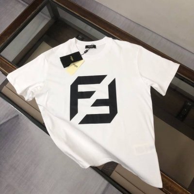 款号:F004 Fendi 芬迪 2025夏季新款圆领短袖T恤！ - 260G双纱纯棉顶级面料 手感柔软 百分百纯棉独家出货 定染硫化黑无尘处理面料 -面料：2