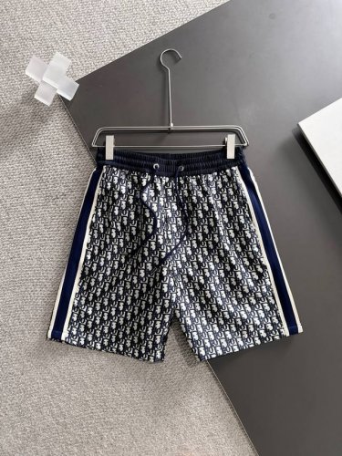 dior家 顶级版本 5S 春夏新款休闲短裤 定制面料 定制Logo ，舒适度极好，手触感强烈。辨识度极高 定制进口面料 做工精细 码数 M-3Xl。