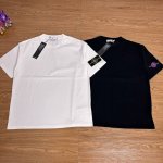 实拍图 Stone Island 石头岛经典勋章重工短袖 甄选品质 实拍可见 买一送一 赠送粉色标志Logo 性价比非常高 Logo互换买一件等于买2件 面料采