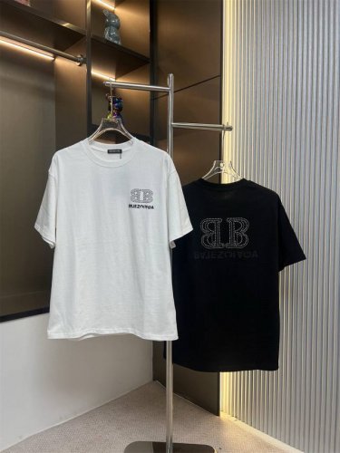 Balsenciaga巴黎世家2025Ss烫钻Logo硅胶字母情侣休闲短袖T恤 最高版本！定制面料290克100%双纱棉！字母硅胶印花！ 辅料：开模原版过鉴定领