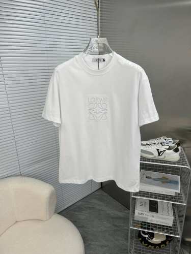loewe罗意威 2025Ss春夏高品质情侣款短袖T恤，甄选高克重纯棉面料，工艺品级别，辅料顶真，车线做工符合精品要求，超级好搭配，落肩款，品质及剪裁设计都堪称