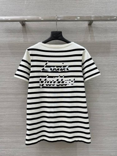 爆单推荐 原单品质Lou* 25春夏新品航海系列 条纹控字母提花一字领肩针织短袖上衣 甜酷女孩时髦单品 定位绳索提花图案设计解锁所有穿搭 进口羊毛纱线质感超赞