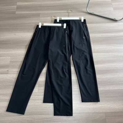 Descente 迪桑特春季新款综训运动健身男士透气pt 迪桑特男士梭织运动裤休闲长裤 透气排汗3D立体裁剪的工艺！上身效果没得说！性价比真心高！轻量复合透气面