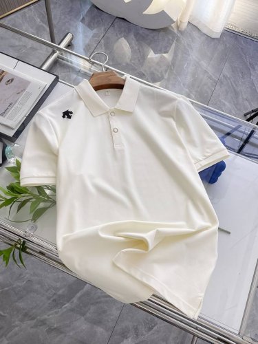 迪桑特25Ss新款春夏短袖翻领T恤Polo，最高版本客供定制高端朱地面料简单时尚款，拼色螺纹超级好看！经典Logo简单大方的款式！满满的高级感，四季可穿。简欧风