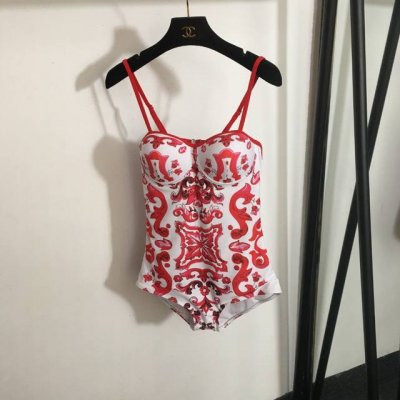 款号 2840 Dg*新款 复古花纹印花 立体杯型露背吊带连体泳衣，红色，S-Xl，