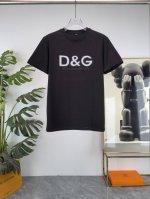 Dg 2025Ss春夏最新款圆领时尚短袖T恤 官网同步 专柜纯棉面料 贴肤舒适 耐看又好穿 经典简约Logo设计 原厂工艺一丝不苟 型男必备单品 码数M-4Xl