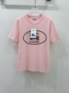 Berber*Y 25春夏新款圆领短袖T恤 大爆款来袭！！圆领经典战马刺绣 宽松版型 显瘦视觉效果定制Yb棉材质 透气舒适 质感十足打造个性风格 充满创意 品牌