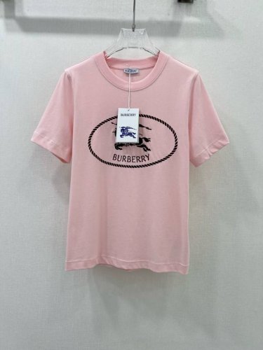 Berber*Y 25春夏新款圆领短袖T恤 大爆款来袭！！圆领经典战马刺绣 宽松版型 显瘦视觉效果定制Yb棉材质 透气舒适 质感十足打造个性风格 充满创意 品牌