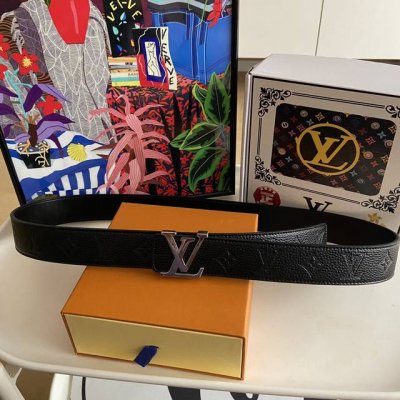 新品 ～顶级原单品质Louis Vuitton 品牌：Lv路易威登男士皮带真皮腰带 官网在售 等级：高端品质顶级做工！认准如图专柜包装 材料：意大利进口头层牛皮
