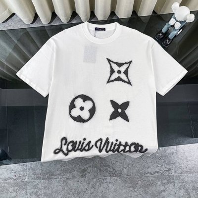 louis Vuitton 路易威登Lv 2025新款经典老花字母高级喷绘印花短袖圆领T恤 面料采用320G %纯棉双纱面料 同缸定染特种加粗32支双股1X1螺