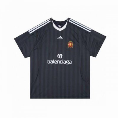 高端］款号：Ab031 上新 Balenciaga X Adidas 23秀款联名曼联足球短袖T恤 巴家与Adidas共同打造设计的经典球衣New Arrivals元素 实物质感无