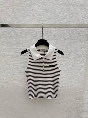 M家 早春新款 翻领条纹针织背心 颜色：白色 尺码：36.38.40