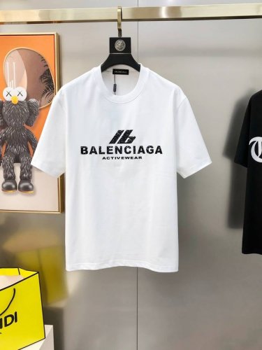 bal*Nciaga 巴黎世家2025春夏新款原单男士圆领短袖T恤 专柜同步售卖 爆款高端品质 高版本 Os版型阔版 印胶印花字母Logo设计 定制进口双股10
