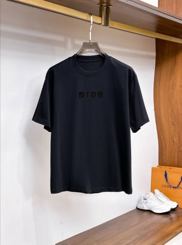 dior 迪奥 60Ss新款经典印花短袖 明星穿搭款 采用双纱纯棉280G 印花工艺 面料颜色定制定染 不缩水不退色 手感舒服 质感超强潮男潮女必备经典落肩阔版