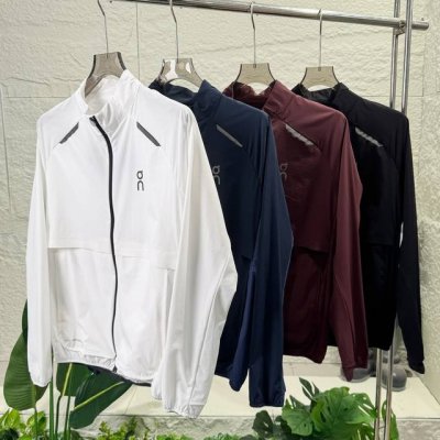 供 On昂跑 不是吧，穿这么帅是去运动 On昂跑 Weather Jacket Insulated轻量情侣款皮肤衣 户外轻量化跑步防晒服，O真的要服On一个用心