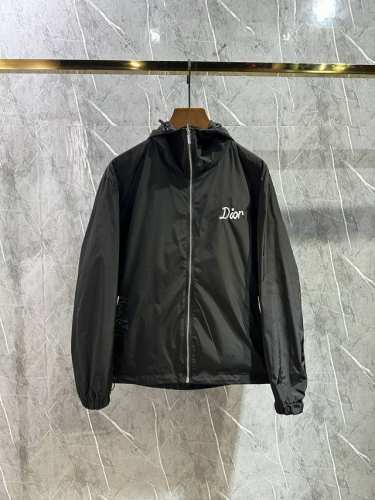 p390 迪奥 双面穿，2025开春新款男士夹克外套，原单三标齐全高端版本！专柜定制面料 透气舒适度高，细节无可挑剔，品牌元素设计理念，专业代购级体现高品质。手