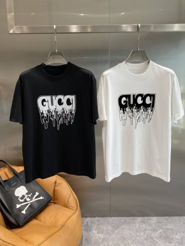 古家 Guccit恤 简约又百搭，“Gucci”字样，像是融化的艺术效果，个性又潮流 面料亲肤柔软，穿着舒适自在，M-3Xl 隔天