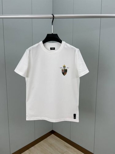 fendi 25春夏新品胸前数码印花标识短袖T恤，定制80支双股丝光棉面料；黑色 白色 S～Xxxl