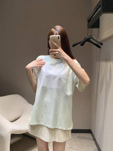 maisonmargi*La 25Ss春夏新款 油漆感印花圆领短袖T恤丨独家Yb开发！高版出品！正面以油漆感实色方形色块与大身形成碰撞 饰以字母点缀呼应 品牌自