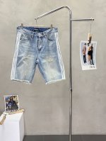 Balenciga巴黎世家独家专供新款 休闲牛仔短裤高端版本！专柜定制面料 透气舒适度高，细节无可挑剔，品牌元素设计理念，体现高品质。Logo图案，手感细腻柔软