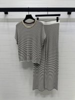 P400 上新原单高端品质 Brunello Cucinell* 2025春夏最新系列！条纹背心长裤套装！定制羊毛针织材质 质感舒适 品相十足 意大利美学配色条
