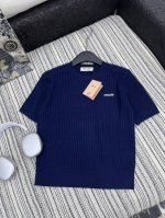 爆款现货 原单品质 Miu Mi*｜ 2025Ss春夏新款 麻花短袖针织衫 这款简直就是凹造型神器！夏日度假必备的单品！随意上身都是Ins博主风 轻轻松松就能让