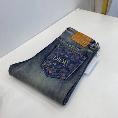 款号K154 Dior迪奥Ss 秋冬新款牛仔裤 只做精品 看面料 看做工 看细节 原厂原布原洗水！进口原版水洗弹力面料进口原版水洗弹力水洗面料，弱饱和度的中灰色