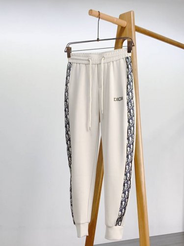 dior Homme 迪奥 桀傲 & Stone Island 石头岛2025Ss联名新品 刺绣织带休闲裤，双层针织，定制的面料，客供五金辅料～春秋季中不可缺少
