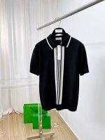 爱马仕 2025春夏新款，独家呈现！超级百搭极符合美学基调的一款短袖针织衫，最基础的款式以极简低调的奢华风格，在时尚界越简单的单品，越极易彰显出高级时髦感，触感