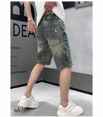 潮流新款短裤 蒙口夏季洗水牛仔裤中裤 经典复古洗水工艺，五分短裤版型尽显高级质感，面料微弹力柔软舒适！修身版型设计非常好搭配！码数28 38 ！