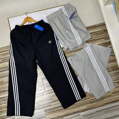 春夏季新款2025三叶草阿迪达斯三条杠阔腿裤情侣款男女同款宽松版型运动裤休闲裤男士长裤子女士卫裤青年哈伦裤 密码9256 两穿可以当短裤穿可卸下裤腿Adidas