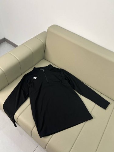 供 迪桑特Descente 25男女同款户外运动半拉链立领空气层卫衣速干运动 运动最值得推荐的好物分享 聚酯纤维主材质，面料高弹力，顺滑。运动流汗不贴B 4身，