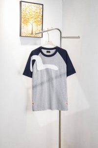 款号 Y158 evisu2025新款福神海鸥拼接短袖T恤 爆款海鸥出货 这件T恤剪裁宽松版形 大牌面料 纯棉260克双纱面料拼接 春夏最新砖柜同步 男女同款