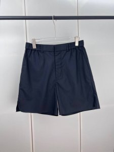 Fendi芬迪字母针绣短裤 S M L Xl