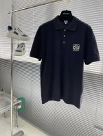 Loew 25Ss新款polo，这款polo衫采用珠地面料制作而成，胸前独家Loewe绣花工艺 ，三标齐全 面料匀均细致柔软 ，穿着舒度适高，轻松打造夏日潮酷感