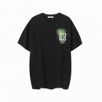 款号G674 新款Givenchy纪梵希新款彩色绿色喷印短袖T恤男女同款 辅料：开模原版过鉴定领标100%真丝洗水标。正品代购级原版吊牌配套吊绳3D吊粒原版包装