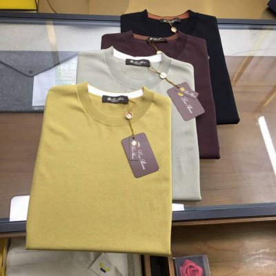新品 Lp... 2025 春夏新款短袖 针织短袖 整体上色泽较鲜明和光亮，定制丝光棉 手感顺滑揉软，悬垂感特强，质地自然柔软、贴身超级舒服，悬垂感特强！T恤日