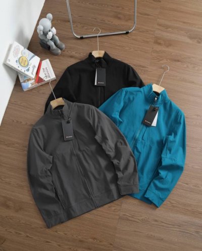 上新 品牌：露露乐蒙 Lululemon 尺码：S-M-L-Xl-Xxl-Xxxl 颜色：黑色-彩蓝-灰色 面料科技: 轻量速干 柔软舒适 轻薄透气 吸湿排汗