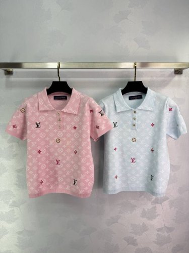Lou*25早春新款针织翻领领短袖 品牌Logo几何元素老花提花装饰 经典时髦高级百搭 4色3码Sml T226B