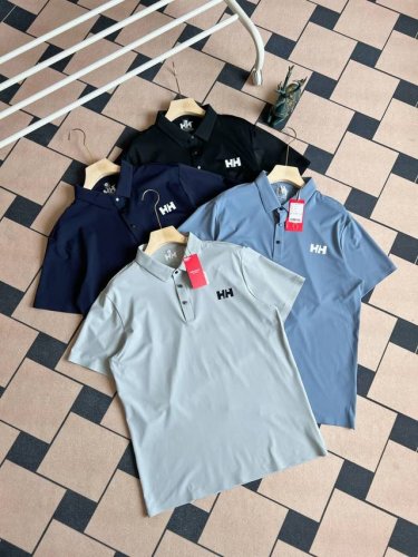 helly Hansen 海丽汗森新款经典短袖Polo衫.面料吸湿排汗效果俱佳，凉爽舒适！ 肩膀经典硅胶Logo,商务休闲不可或缺！Polo衫简直就是夏日必备自