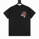 Givenchy 纪梵希 25Ss 胸口毛巾绣徽标短袖 采用100%棉质面料，柔软透气，让你在夏日里尽享舒适。 胸前G字母毛巾刺绣绣花，整件衣服搭配白色线条锁边