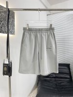 高品质 Margiela马吉拉25Ss春夏新款短裤 面料采用精选棉感面料 手感柔软细腻 亲和肌肤 松紧裤腰穿脱更便捷 成衣喷色设计 休闲运动百搭款 后背双口袋设
