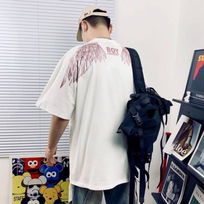 模特细节图# boy London25粉鹰冰刀大翅膀情侣短袖Tee男女同款 超高版本 经典图案设计 烫粉立体外凸印花 落肩袖质感拉满 大翅膀英文Logo吸睛有型
